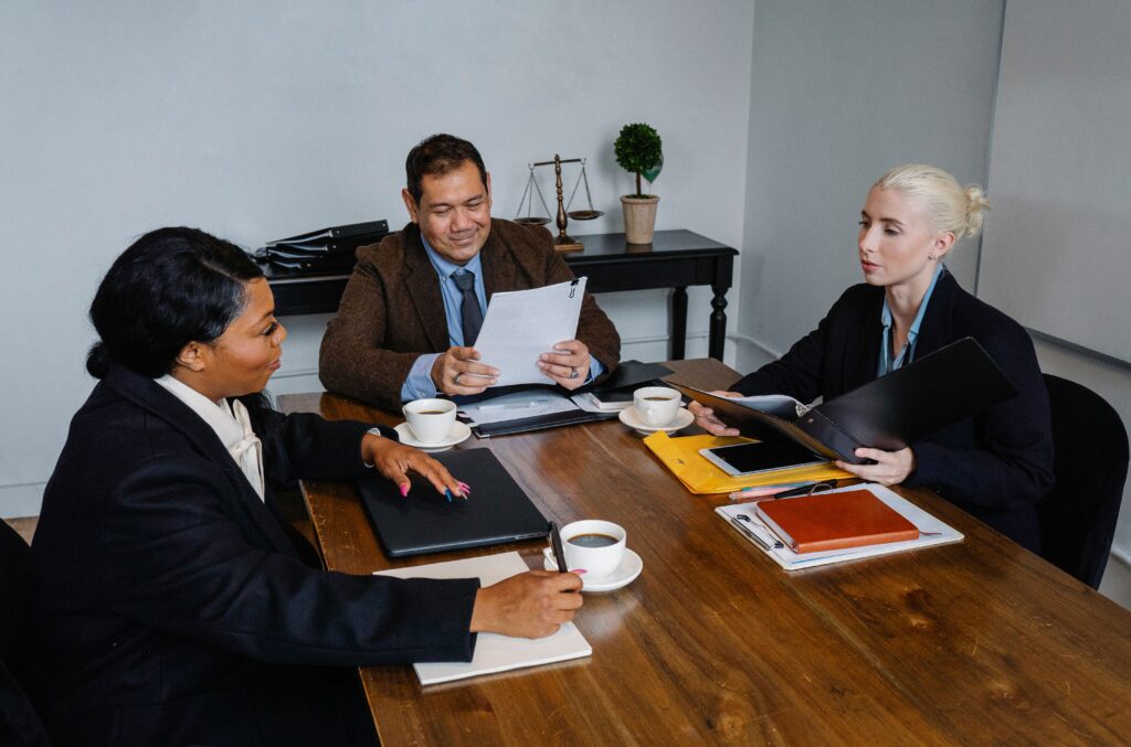 People in the middle of a meeting.